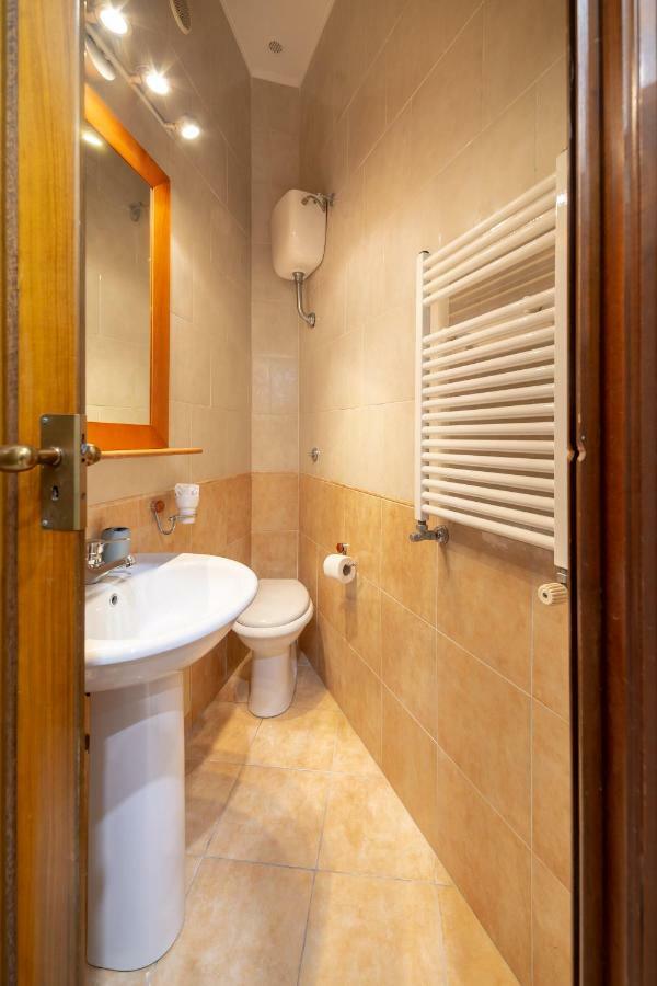 Apartment The Dante By Houseinnaples Neapel